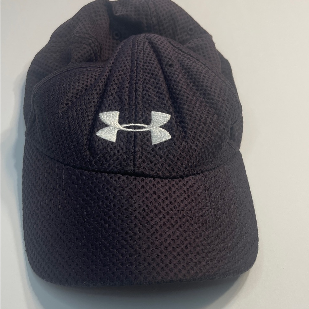 Under Armour Dark‎ Mesh Cap